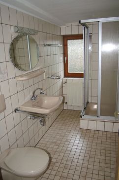 Zimmer 2 (WC/Dusche)